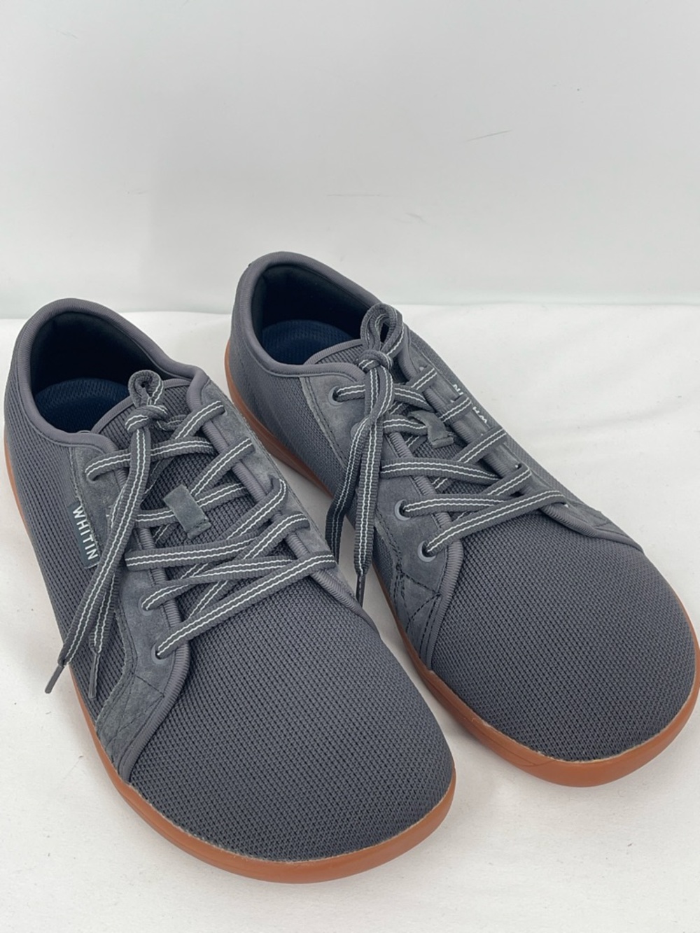 WHITEN SIZE 45 Men's Gray Casual Lace-Up Sneakers NWOT